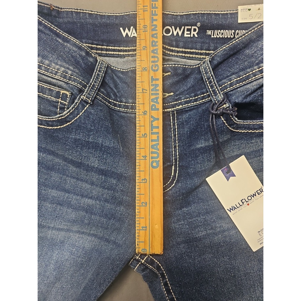 Wallflower Womens Jeans Size 5/27(30x32) Luscious Curvy Fit Bootcut - Picture 8 of 14
